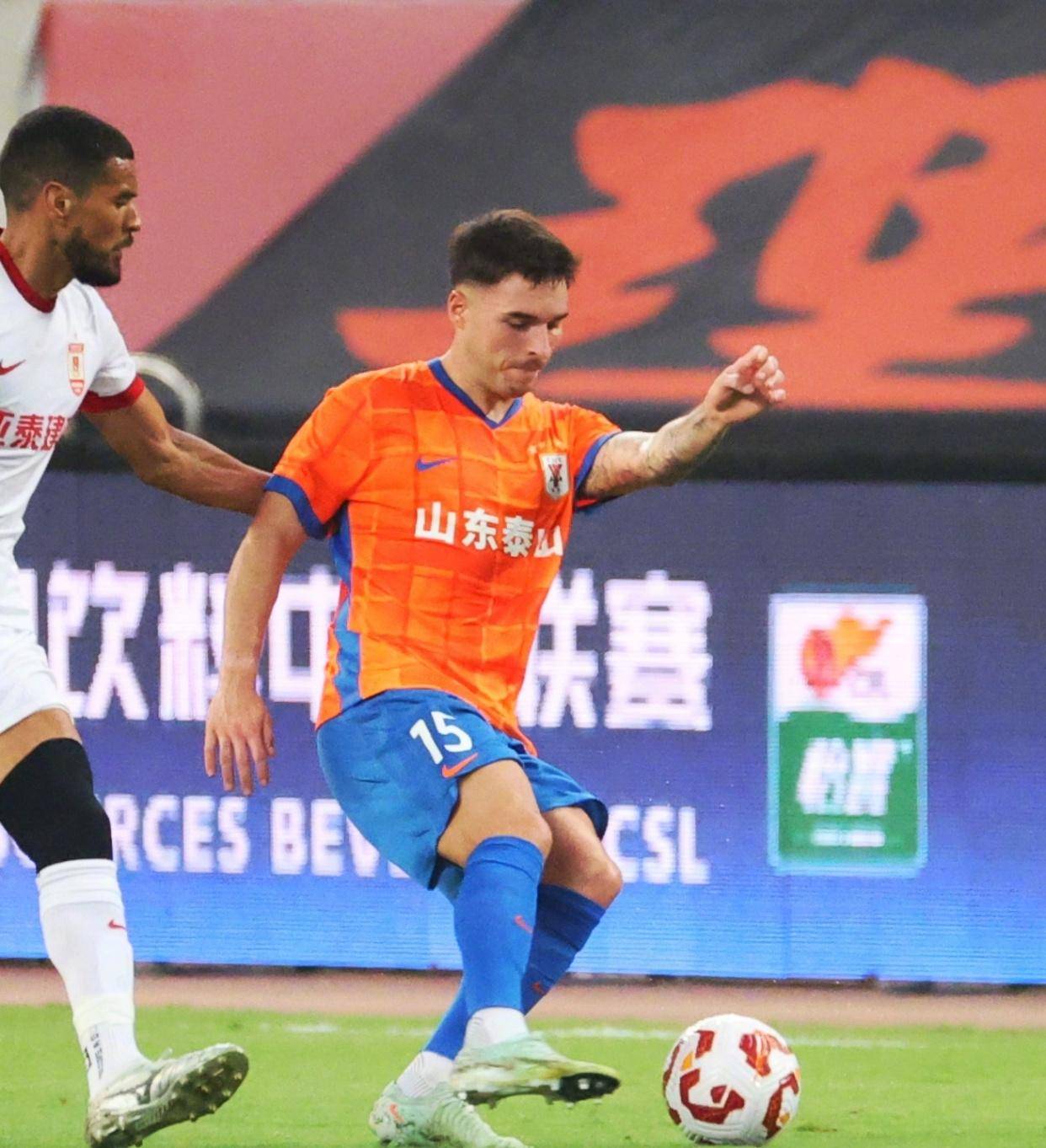 中超赛程吃紧；切尔西窗口期单刀错失；信心回归；更衣室氛围转暖(切尔西不利最新情报最新消息)