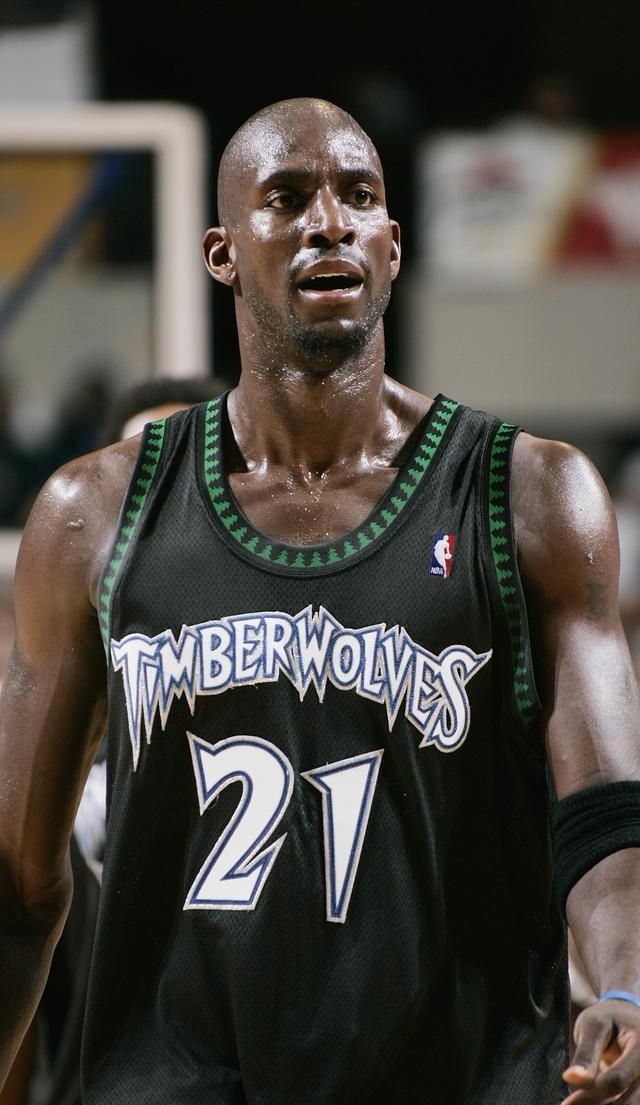 社区盾集结日走向成谜，明尼苏达森林狼绝杀压哨，媒体盛赞，球队文化再被提及的简单介绍