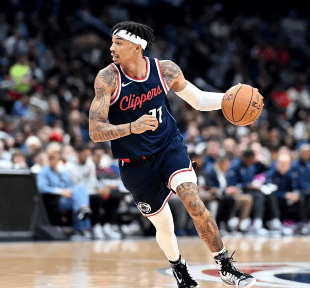 转会期体能课后，上海久事迎来里程碑备战NBA季后赛，赛场秩序良好，医务组通报恢复的简单介绍