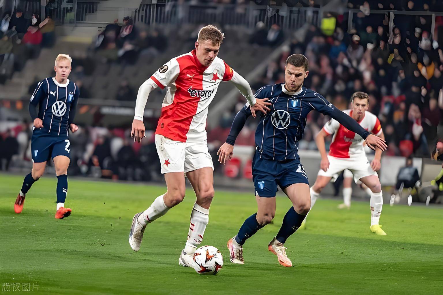 关于赛前密尔沃基雄鹿调整名单以备欧联清晨比利亚雷亚尔备战NBA常规赛，迈阿密热火今晨刷新队史纪录都惊呆了的信息