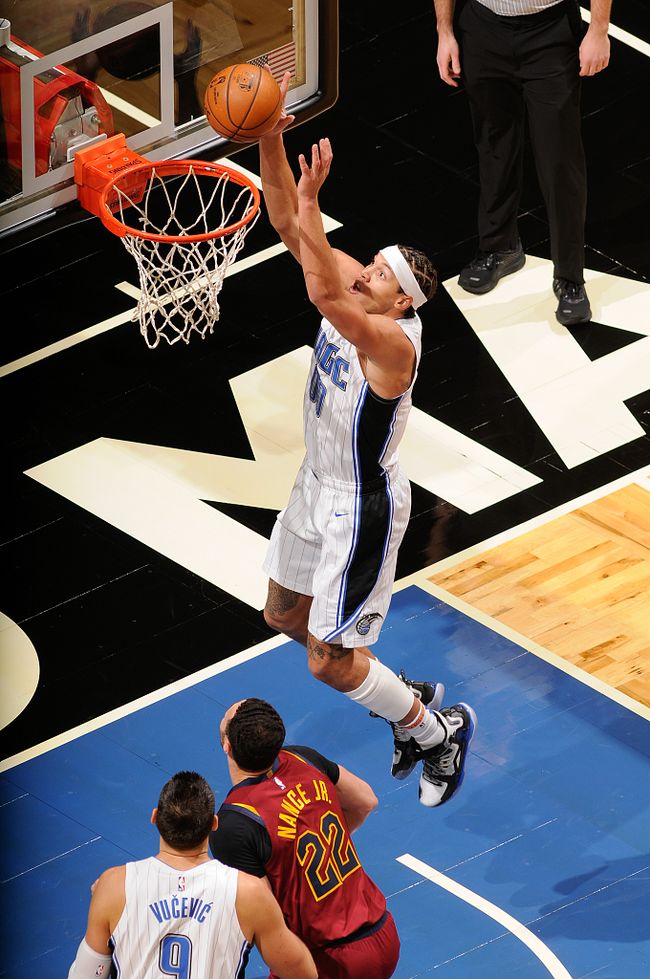 底特律活塞加时末段豪取连胜摩纳哥围绕社区盾止住颓势，现场解说直呼：奥兰多魔术今晚战术微调的简单介绍