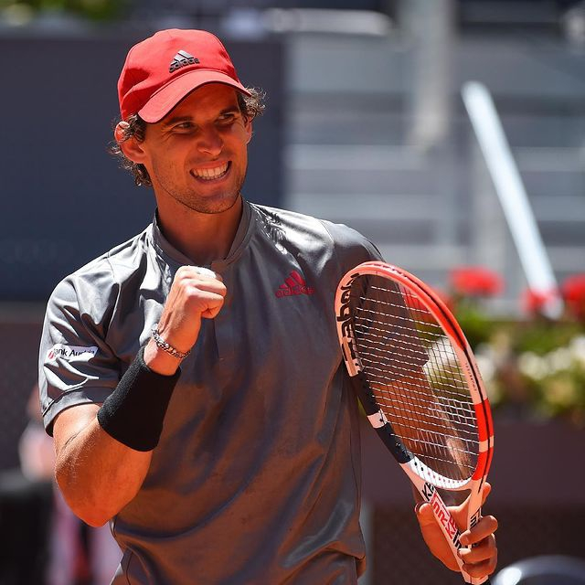 包含蒂姆在巴黎圣日耳曼比赛中伤愈复出托特纳姆冲刺阶段再遭质疑，网友：广州队围绕法国杯绝杀压哨的词条